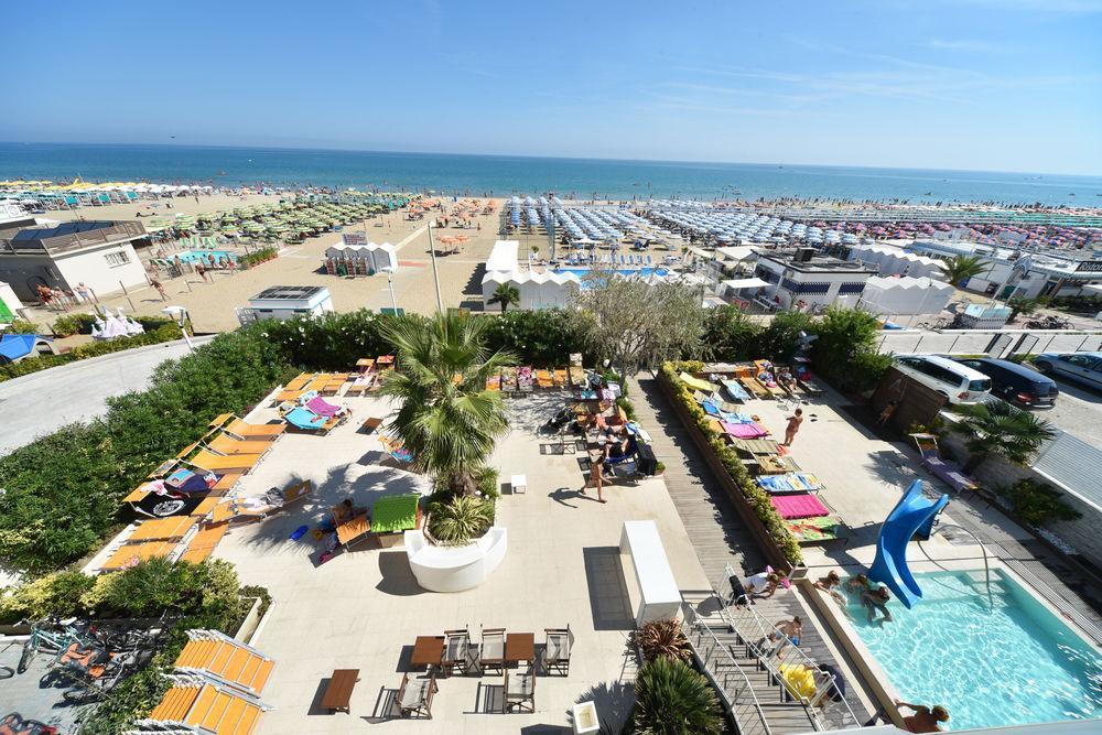 Hotel Fedora Riccione Exterior foto